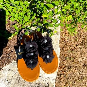 Mixit Allegra Black Sandals, size 7.5